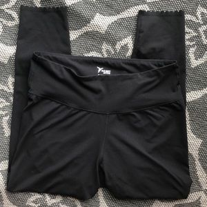 Old Navy Ankle Length Active Leggings, Scalloped